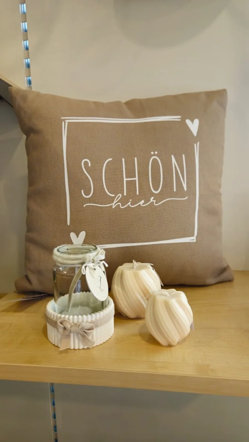 Der Pop-up-Store in Rhede von innen